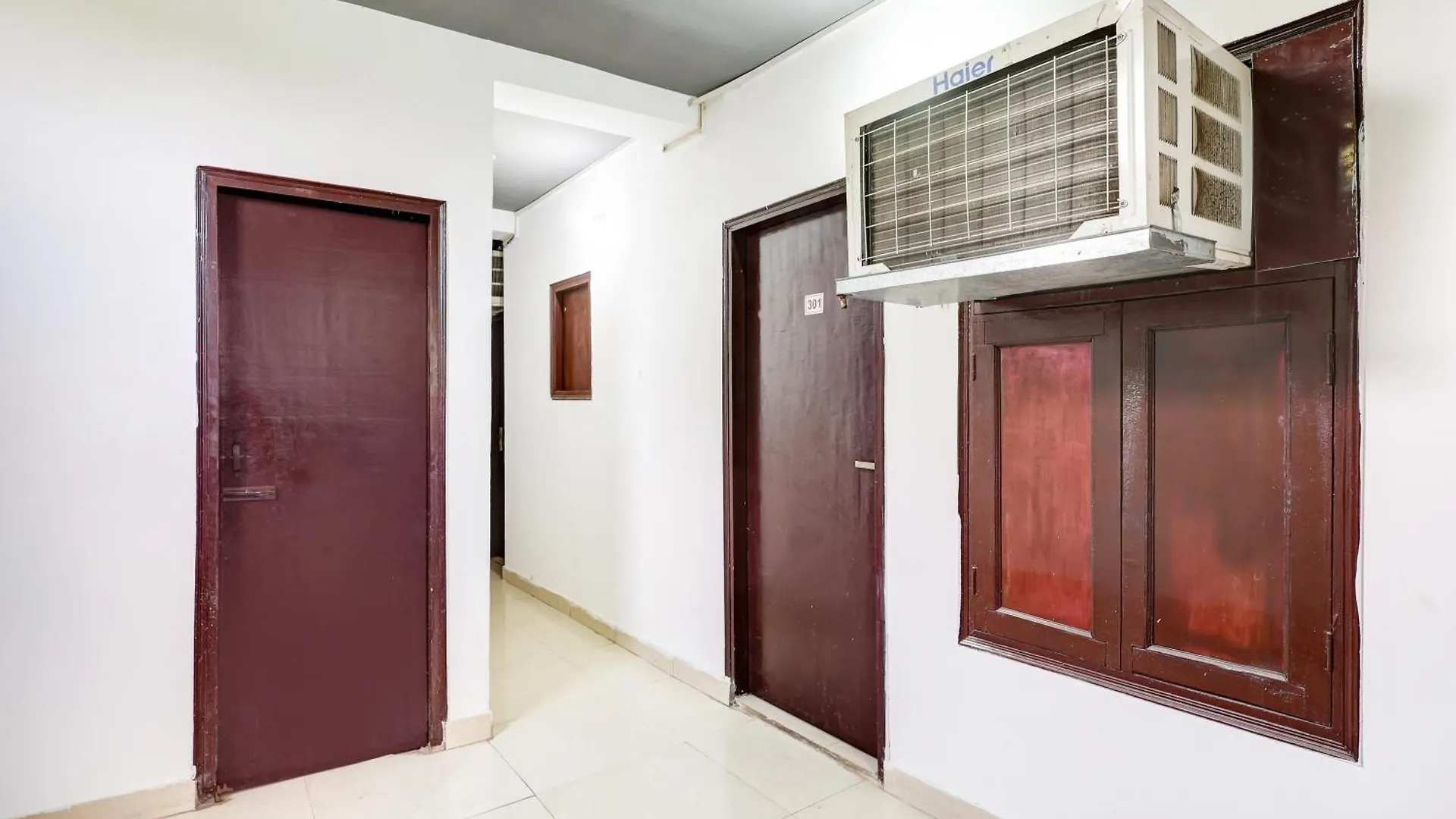 Hotel Great Near Hauz Khas Deer Park New Delhi India